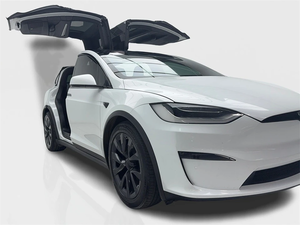 2022 Tesla Model X Plaid - Image 3 of 12