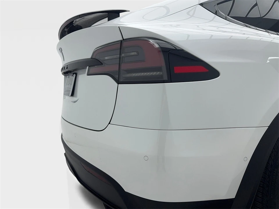 2022 Tesla Model X Plaid - Image 12 of 12