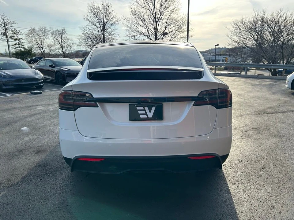 2022 Tesla Model X Plaid - Image 7 of 19
