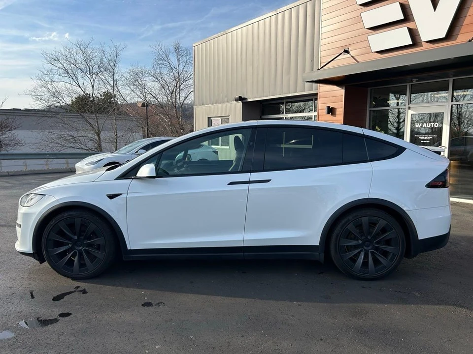 2022 Tesla Model X Plaid - Image 6 of 19