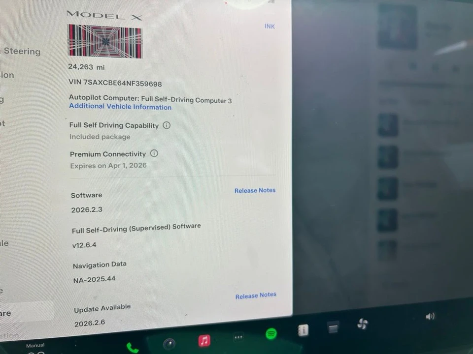 2022 Tesla Model X Plaid - Image 18 of 19