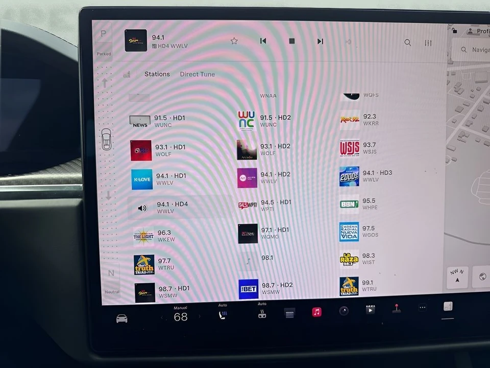 2022 Tesla Model X Plaid - Image 19 of 21