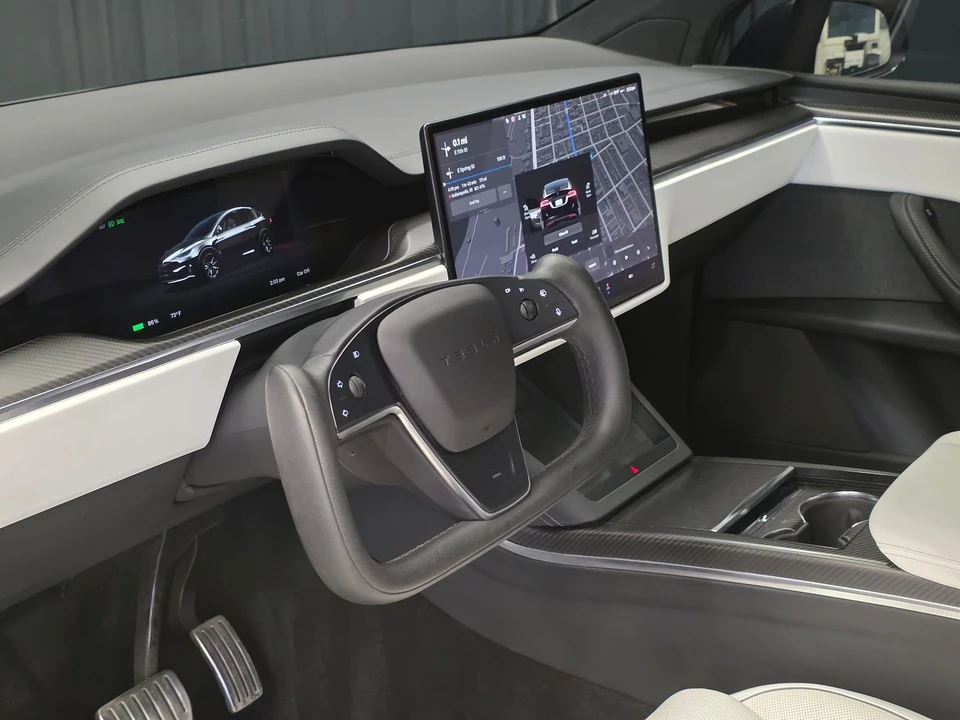 2022 Tesla Model X Plaid - Image 20 of 21