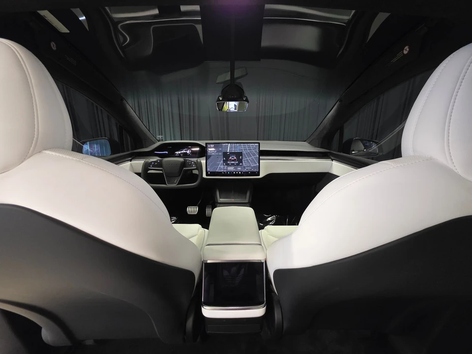 2022 Tesla Model X Plaid - Image 2 of 21