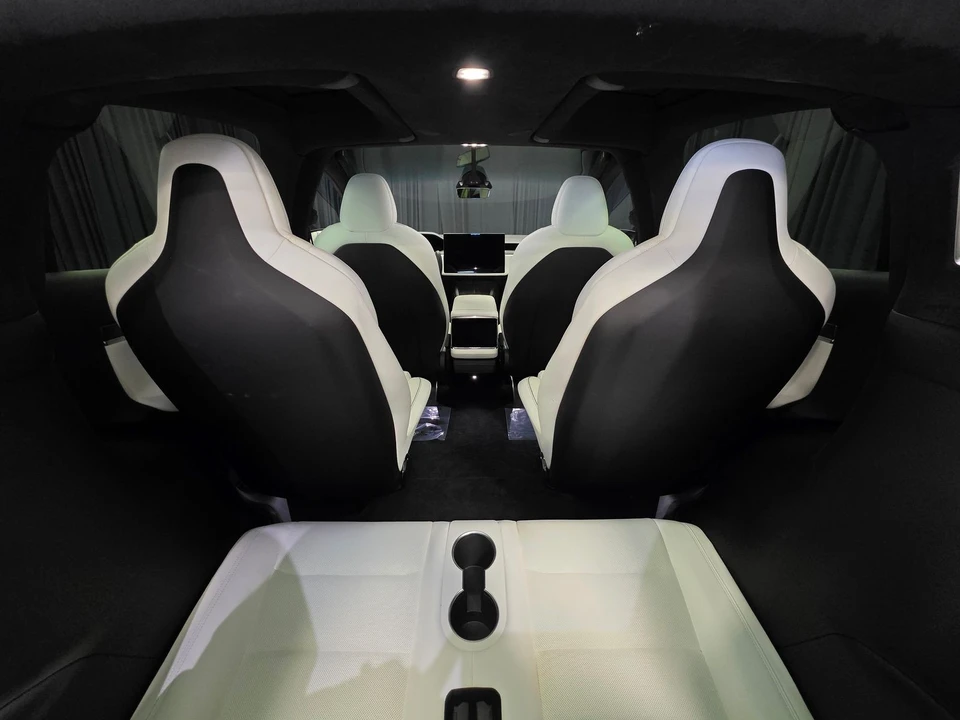 2022 Tesla Model X Plaid - Image 3 of 21