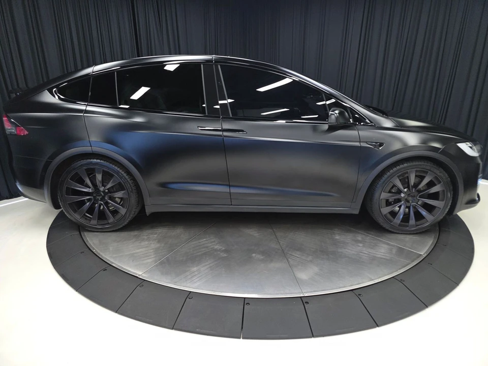 2022 Tesla Model X Plaid - Image 14 of 21