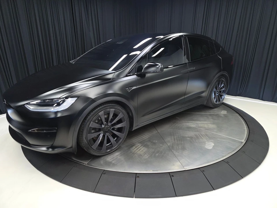 2022 Tesla Model X Plaid - Image 9 of 21
