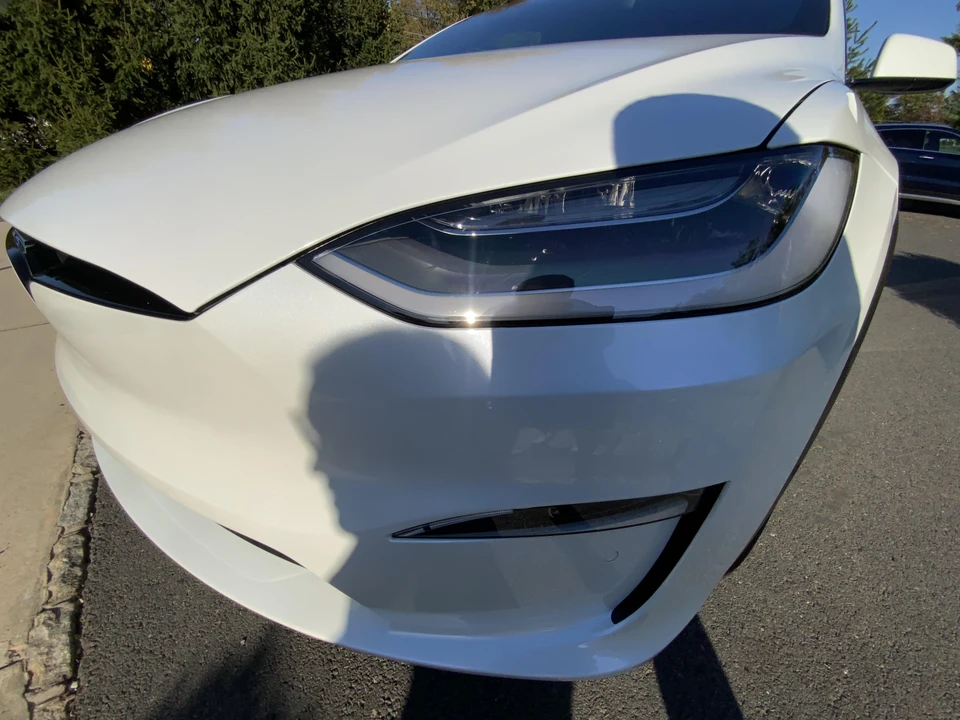 2022 Tesla Model X Plaid - Image 26 of 28