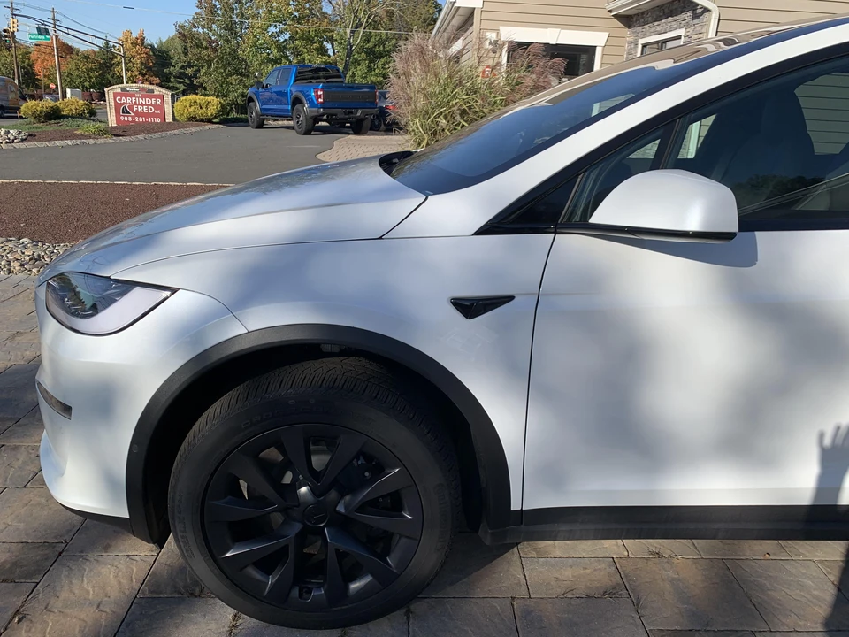 2022 Tesla Model X Plaid - Image 28 of 28