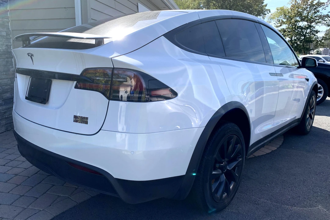 2022 Tesla Model X Plaid - Image 4 of 28