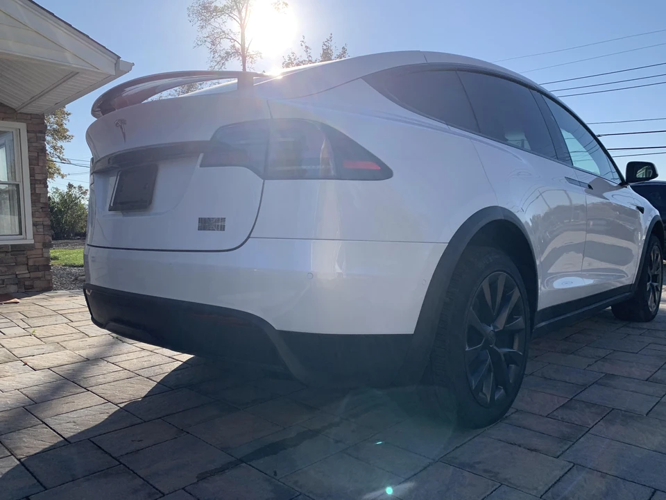 2022 Tesla Model X Plaid - Image 13 of 28