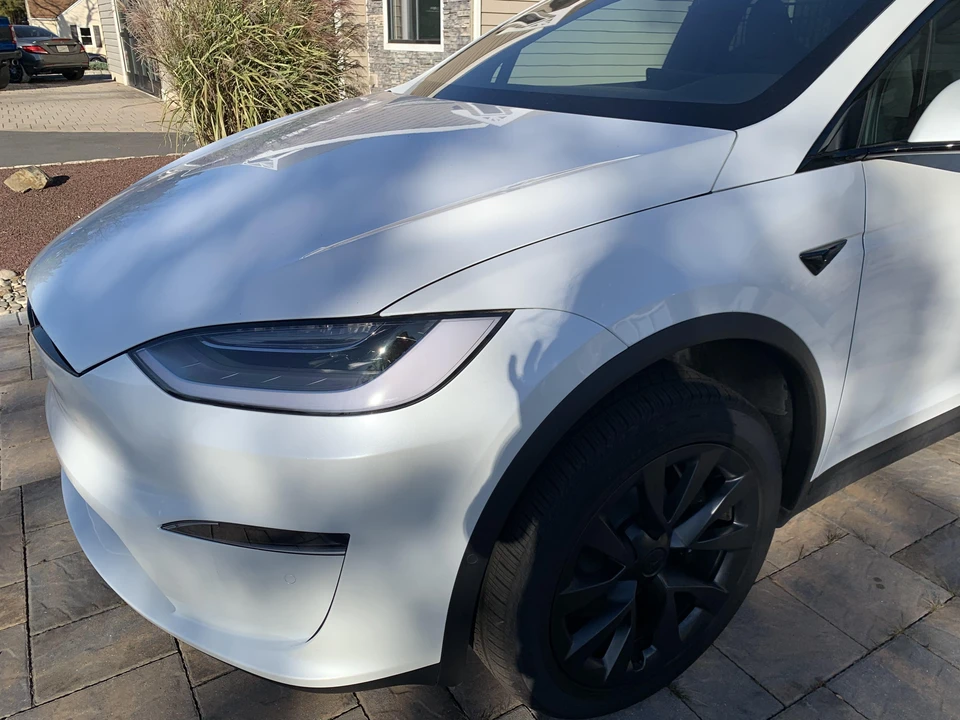 2022 Tesla Model X Plaid - Image 27 of 28