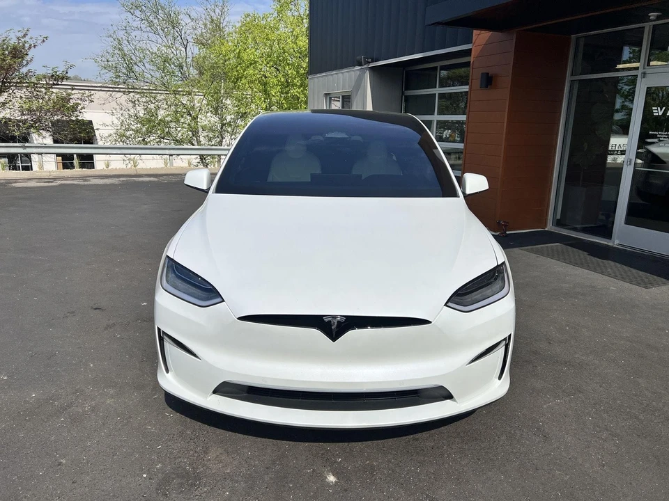 2022 Tesla Model X Plaid - Image 2 of 21