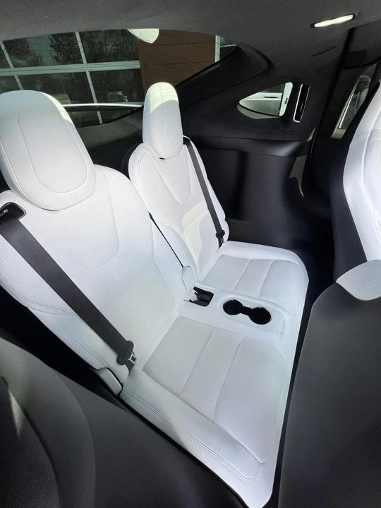 2022 Tesla Model X Plaid - Image 18 of 21
