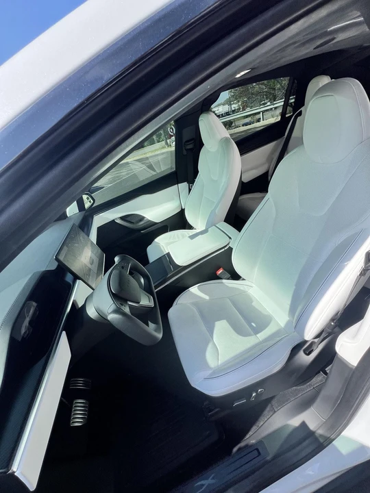 2022 Tesla Model X Plaid - Image 13 of 21