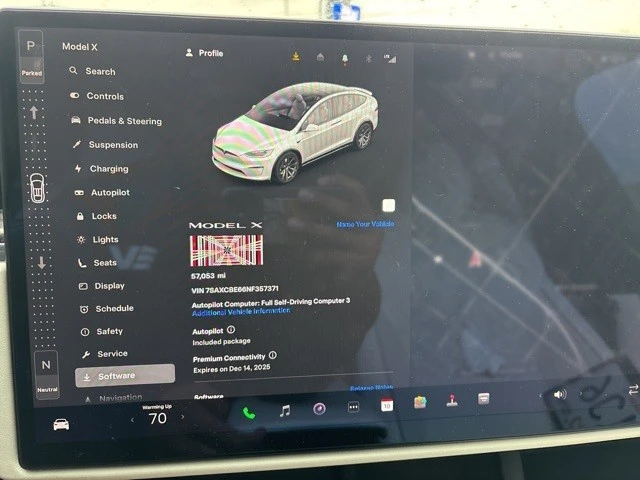 2022 Tesla Model X Plaid - Image 11 of 21