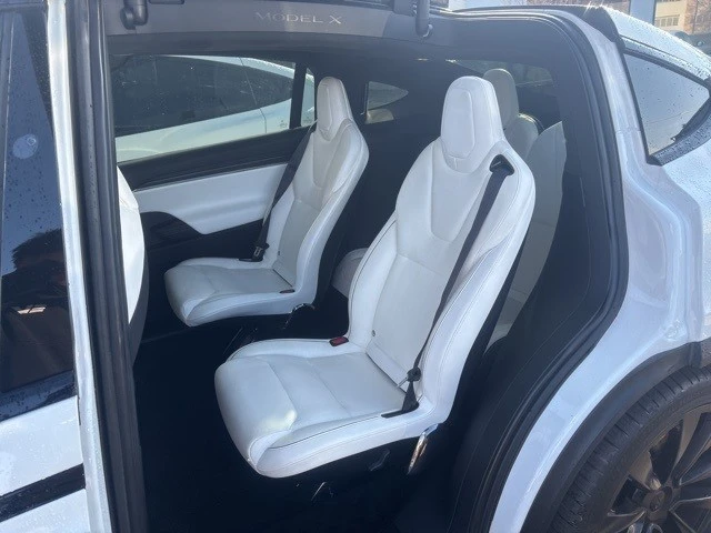 2022 Tesla Model X Plaid - Image 15 of 21