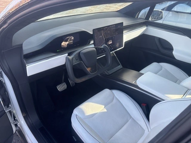 2022 Tesla Model X Plaid - Image 14 of 21