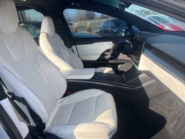 2022 Tesla Model X Plaid - Image 19 of 21