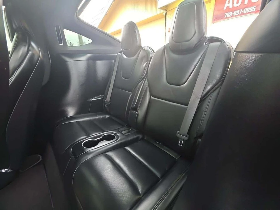 2022 Tesla Model X Plaid - Image 6 of 7