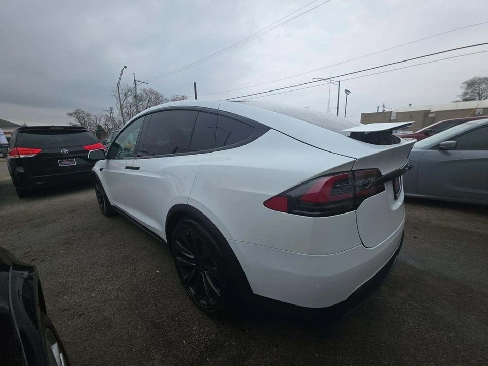 2022 Tesla Model X Plaid - Image 4 of 7