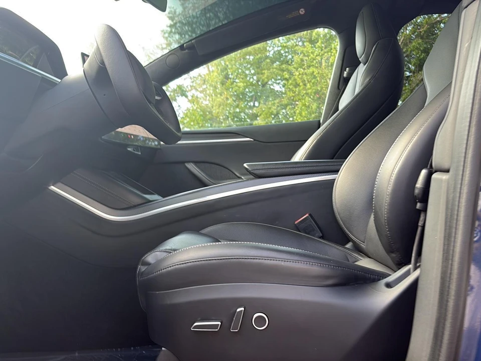 2022 Tesla Model X Plaid - Image 17 of 21