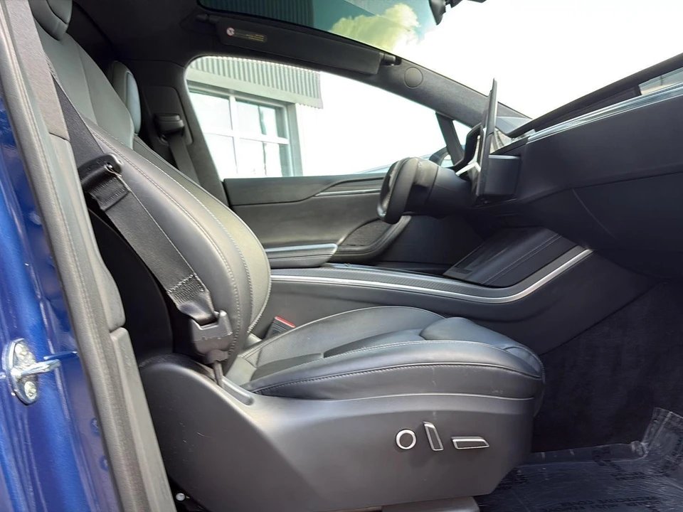 2022 Tesla Model X Plaid - Image 13 of 21