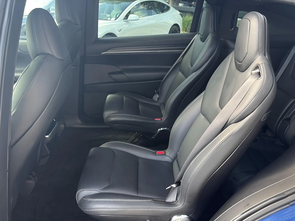 2022 Tesla Model X Plaid - Image 18 of 21
