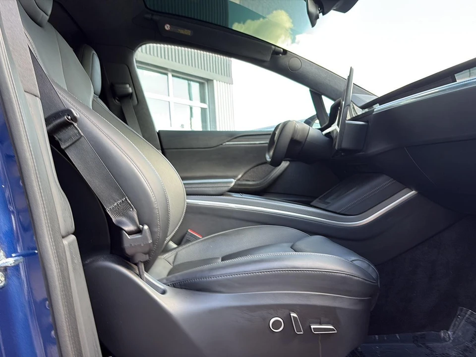 2022 Tesla Model X Plaid - Image 14 of 21
