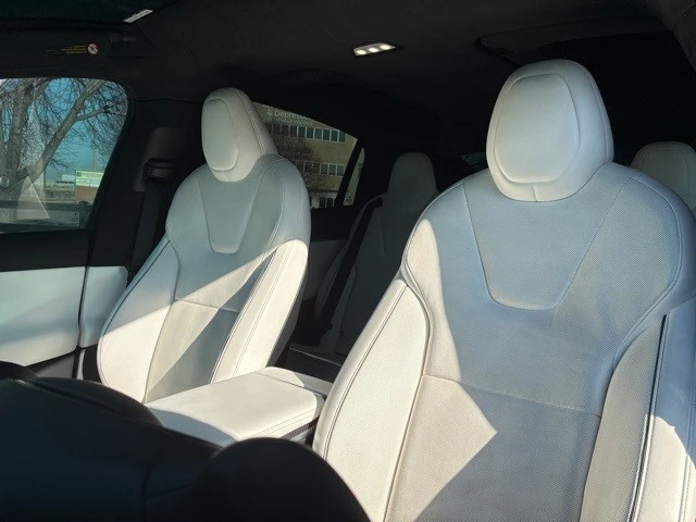 2022 Tesla Model X Plaid - Image 12 of 21