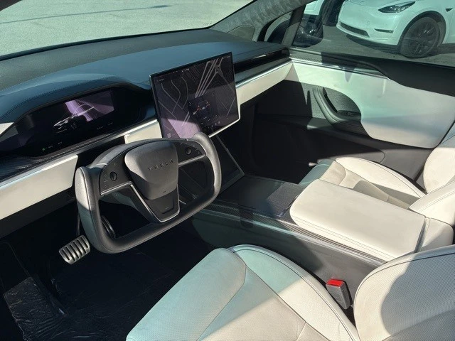 2022 Tesla Model X Plaid - Image 11 of 21