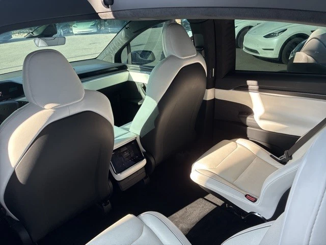 2022 Tesla Model X Plaid - Image 15 of 21