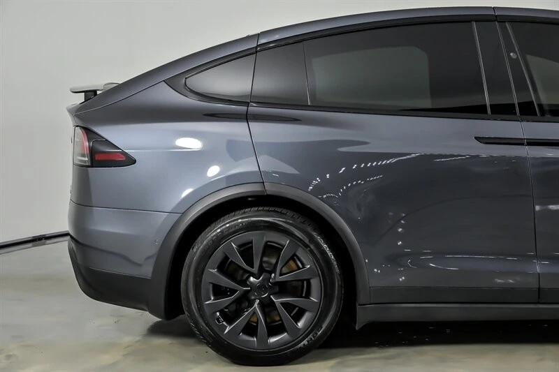 2022 Tesla Model X Plaid - Image 12 of 21
