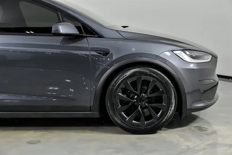 2022 Tesla Model X Plaid - Image 14 of 21
