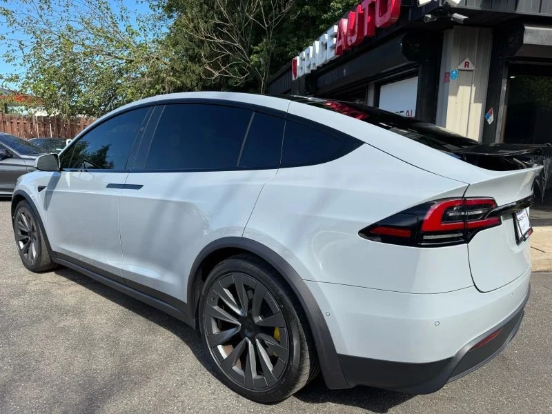2022 Tesla Model X Plaid - Image 6 of 12