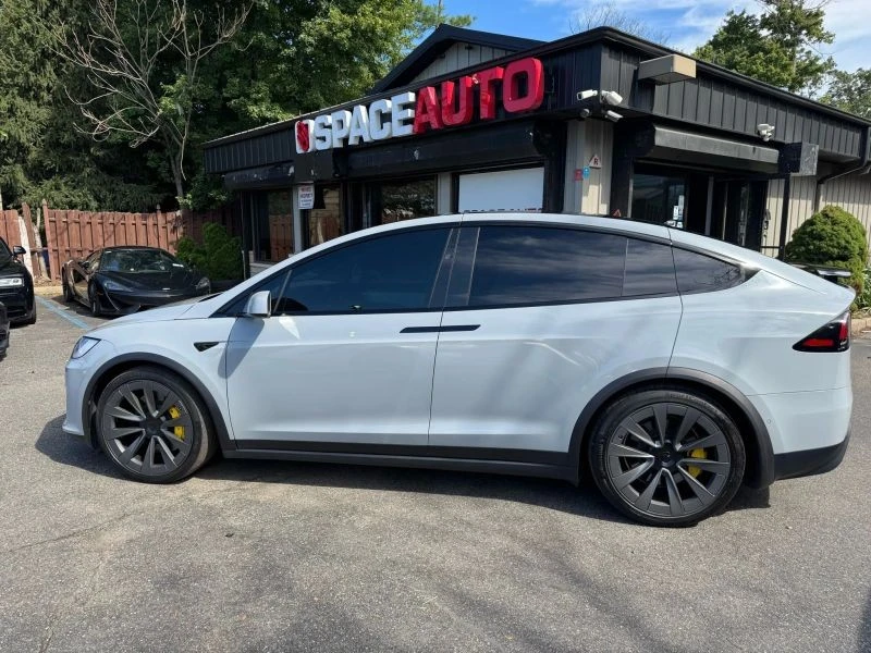 2022 Tesla Model X Plaid - Image 7 of 12