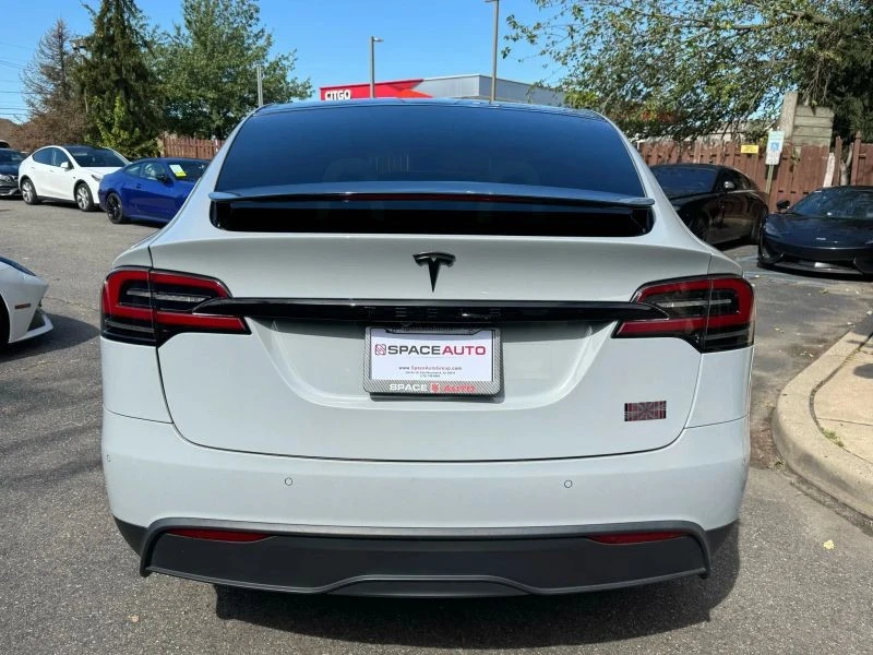 2022 Tesla Model X Plaid - Image 5 of 12