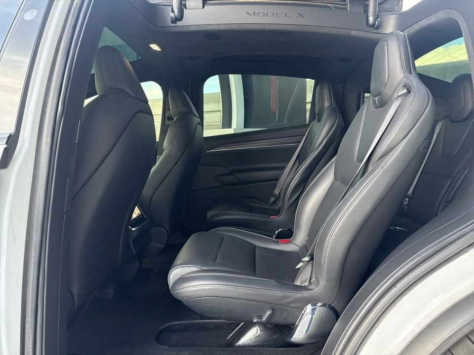 2022 Tesla Model X Plaid - Image 14 of 21