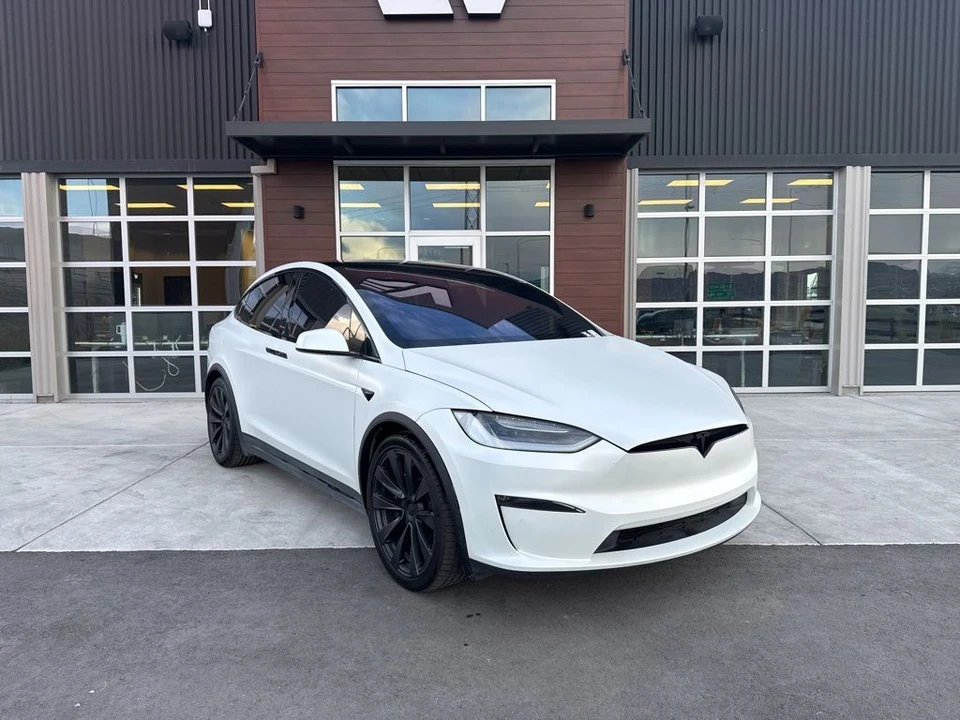 2022 Tesla Model X Plaid - Image 2 of 21