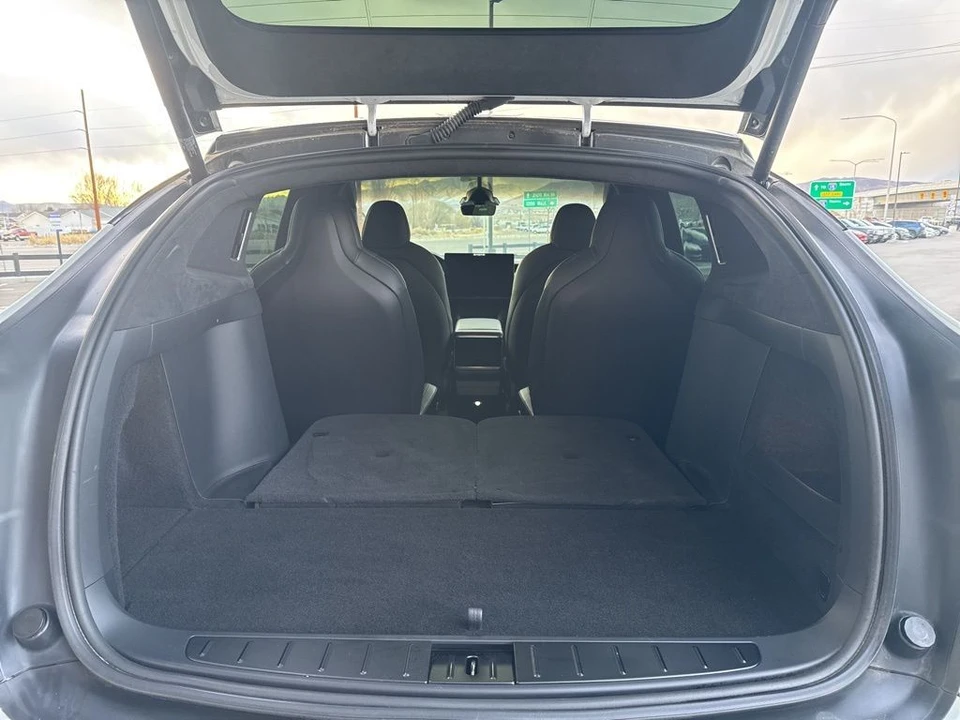 2022 Tesla Model X Plaid - Image 17 of 21