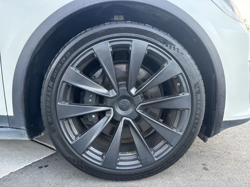 2022 Tesla Model X Plaid - Image 9 of 21