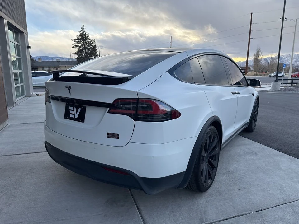 2022 Tesla Model X Plaid - Image 8 of 21