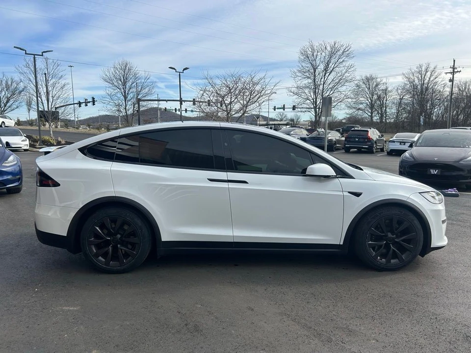2022 Tesla Model X Plaid - Image 4 of 18