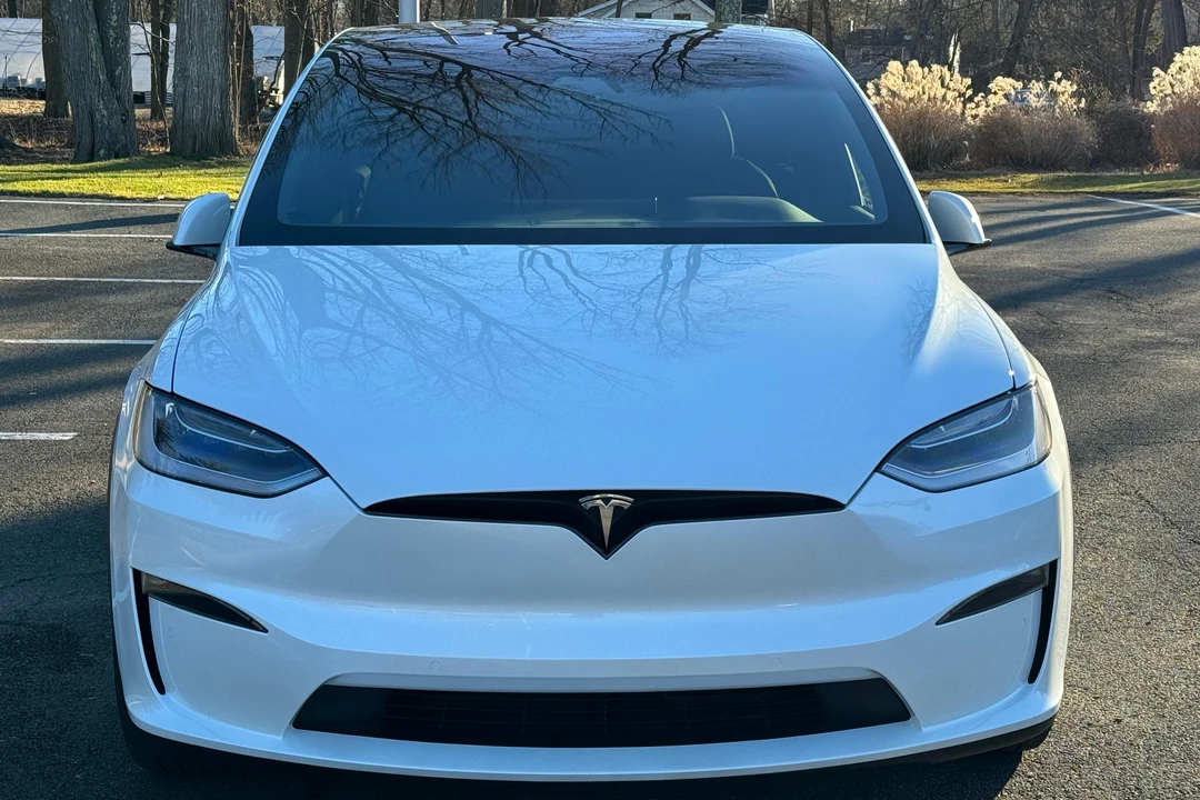 2022 Tesla Model X Plaid - Image 2 of 31
