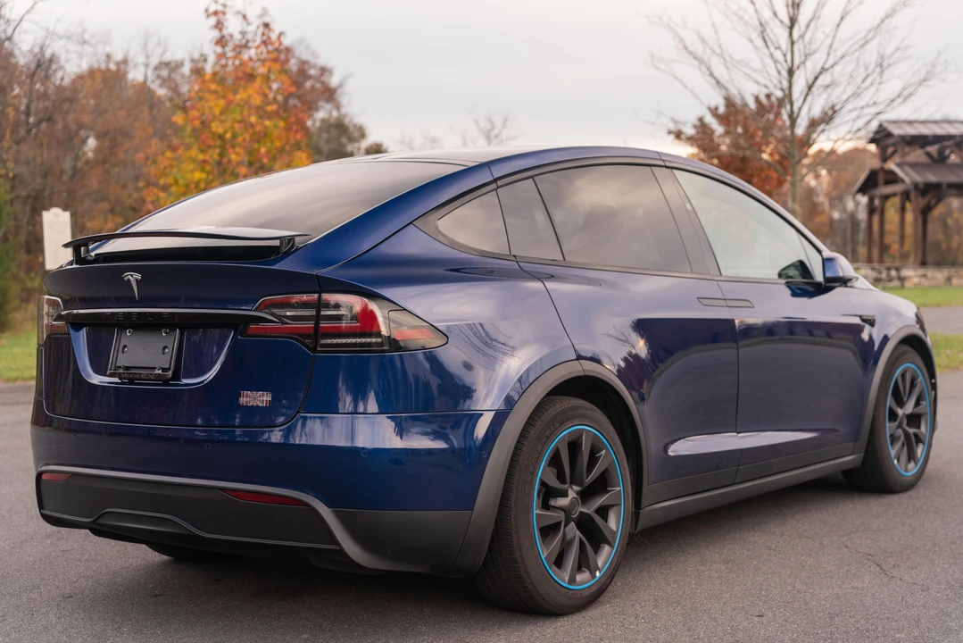 2022 Tesla Model X Plaid - Image 24 of 31