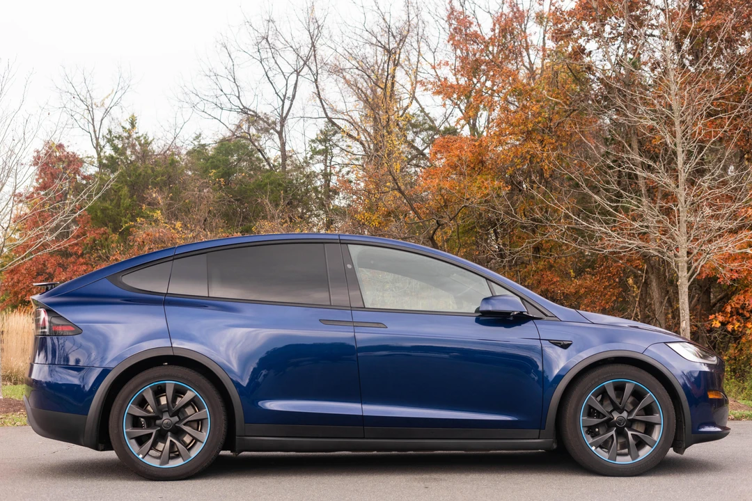 2022 Tesla Model X Plaid - Image 3 of 31