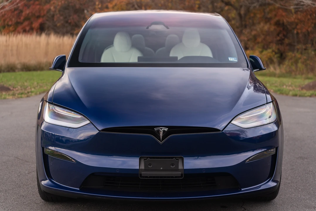 2022 Tesla Model X Plaid - Image 8 of 31