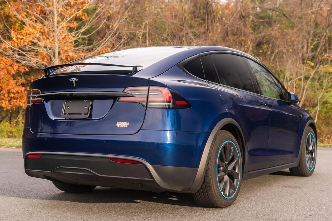 2022 Tesla Model X Plaid - Image 21 of 31