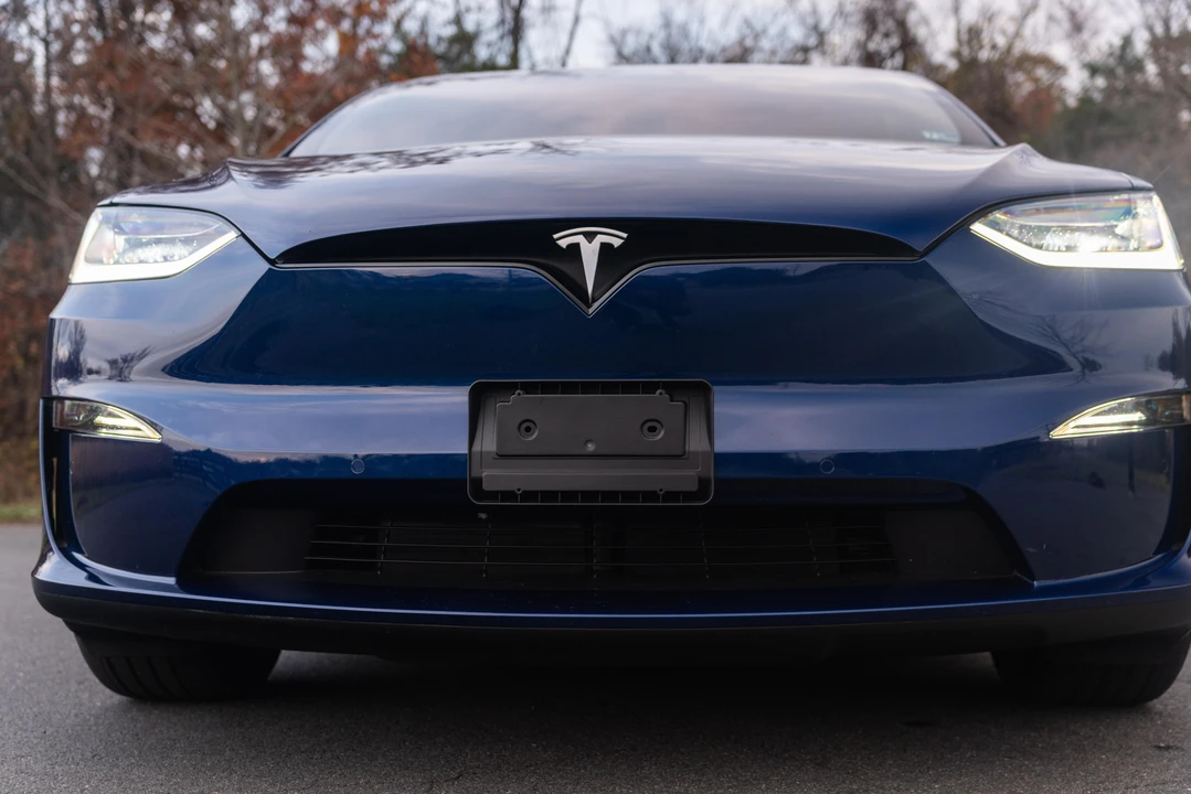 2022 Tesla Model X Plaid - Image 12 of 31