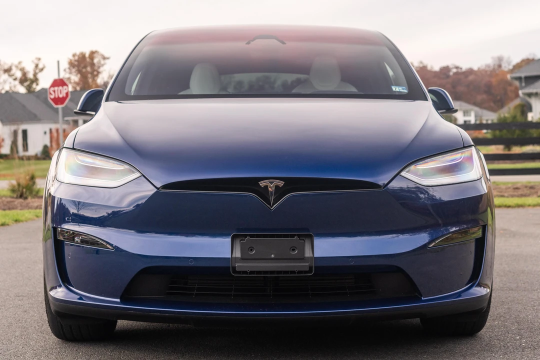 2022 Tesla Model X Plaid - Image 2 of 31